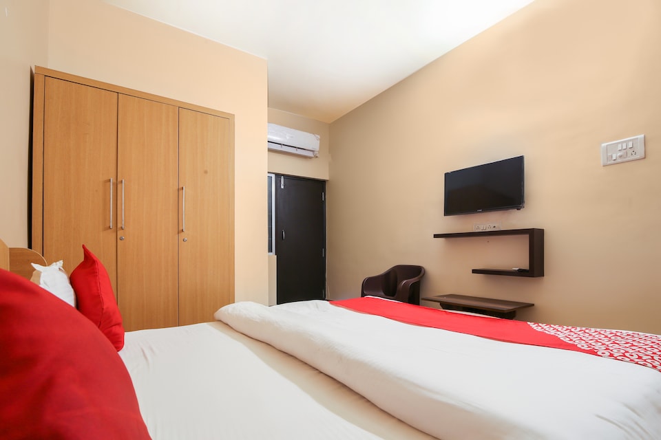 OYO Flagship 43723 Hotel Crystal Riverside , Adityapur, Jamshedpur