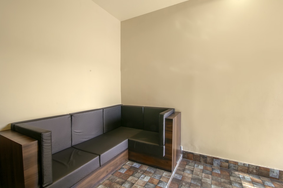 OYO Flagship 43723 Hotel Crystal Riverside , Adityapur, Jamshedpur