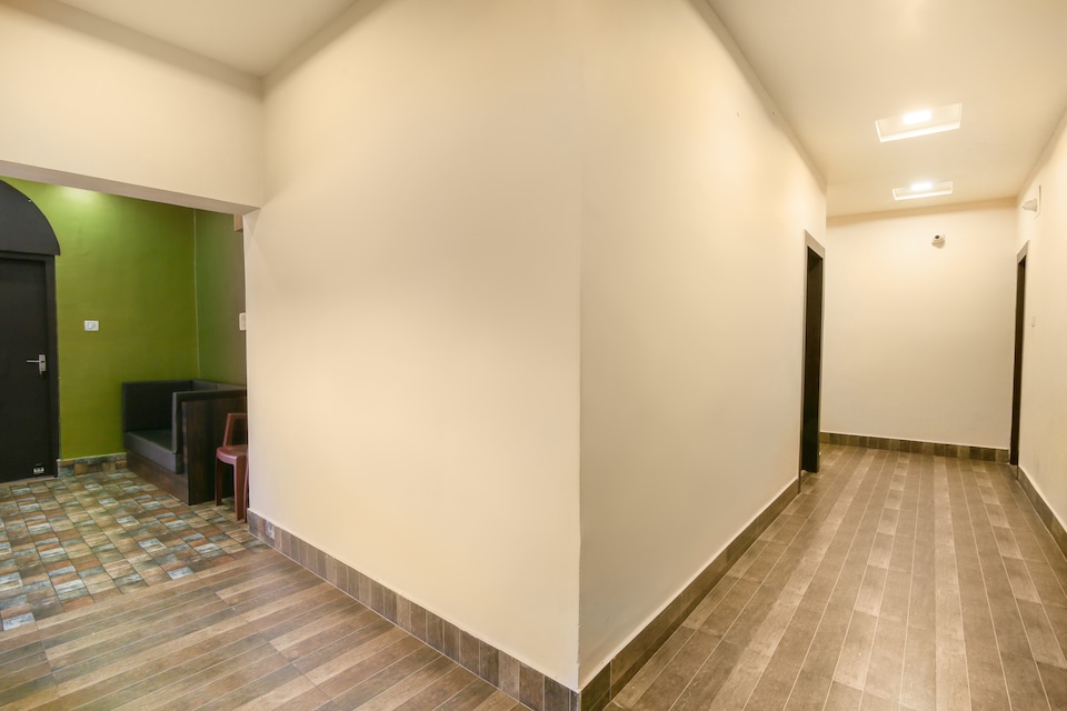 OYO Flagship 43723 Hotel Crystal Riverside , Adityapur, Jamshedpur