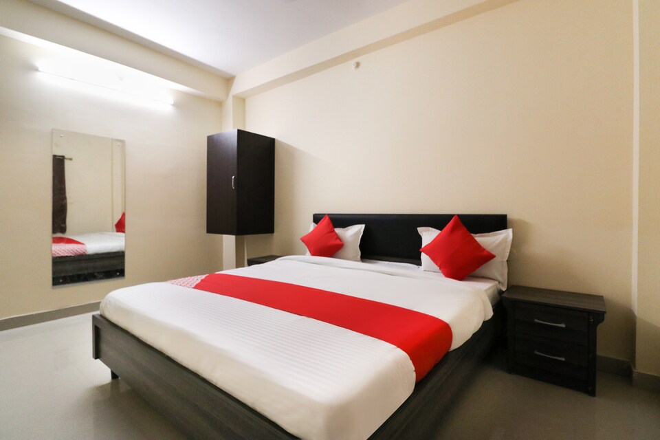 OYO 43835 Imperial Stays, Patia Bhubaneswar, Bhubaneswar