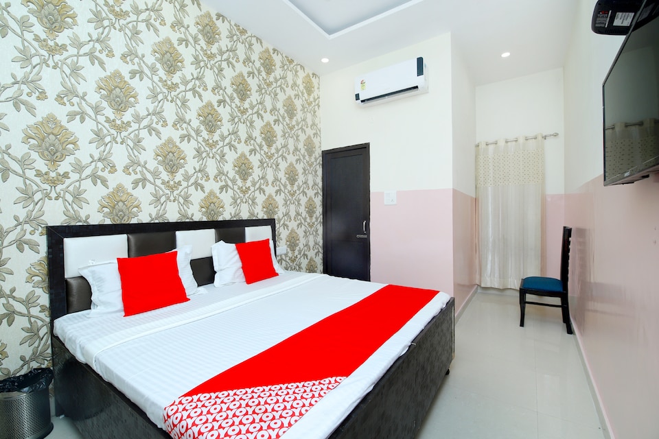 OYO 43846 Hotel R2d, Jalandhar, Jalandhar