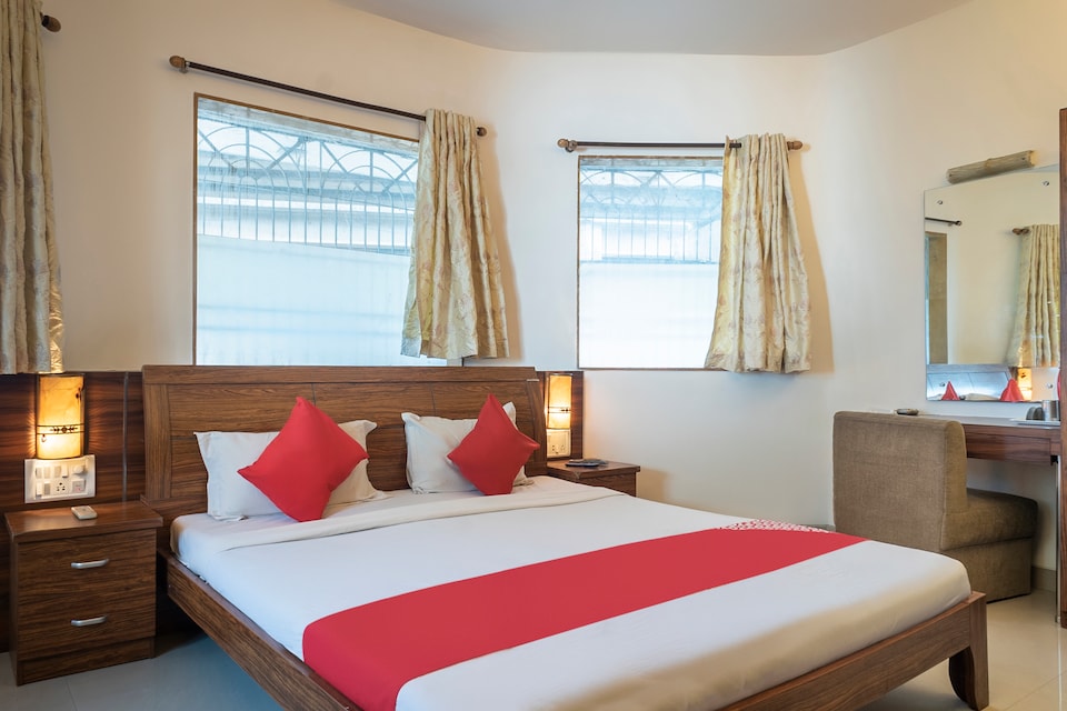 OYO 43848 Hotel Sharda, Lonavala, Lonavala