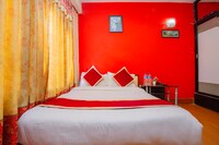 OYO 472 Hotel Tapowan & Restaurant