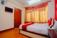 OYO 472 Hotel Tapowan & Restaurant