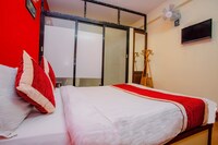 OYO 472 Hotel Tapowan & Restaurant