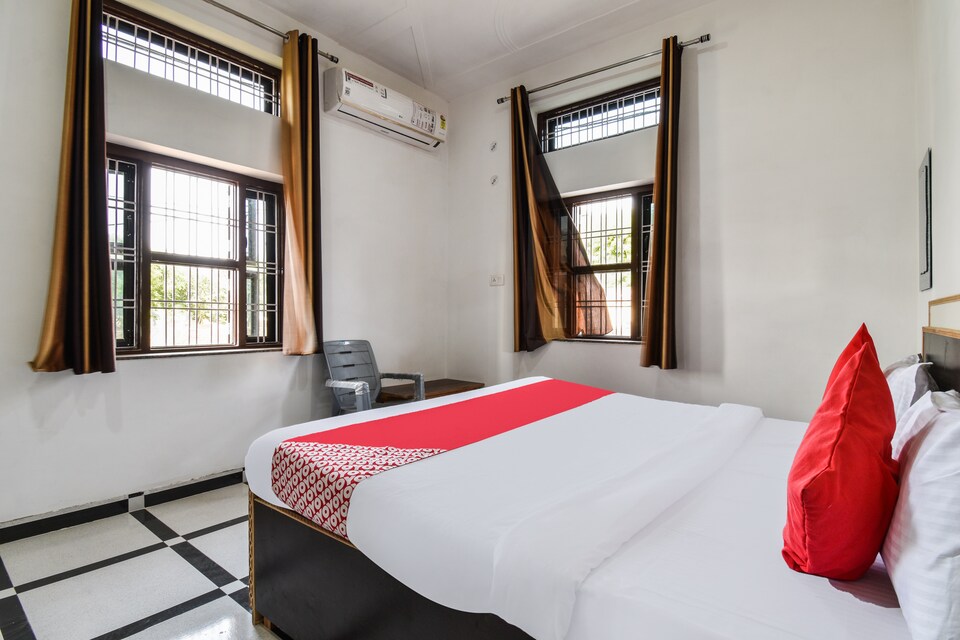 OYO 43863 Hotel Shyam Vatika Residency, Chirawa, Jhunjhunu