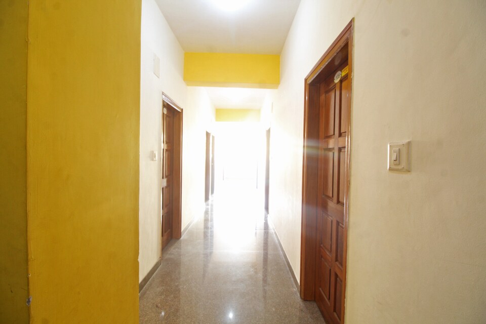 OYO 43869 Star Residency, Mysore City Center, Mysore