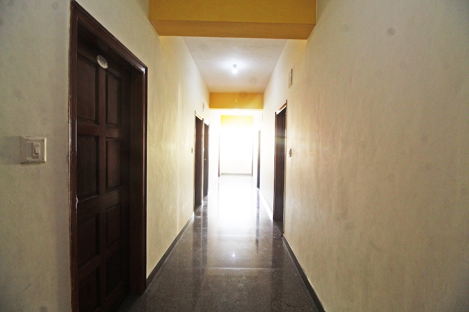 OYO 43869 Star Residency, Mysore City Center, Mysore