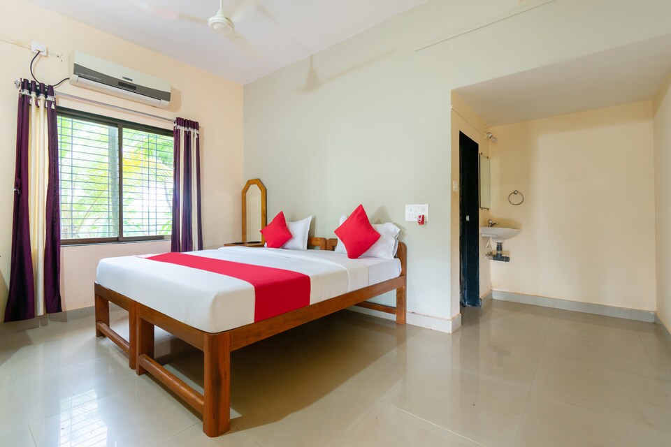 OYO 43877 Valukeshwar Beach House, Guhagar Outer, गुहागर