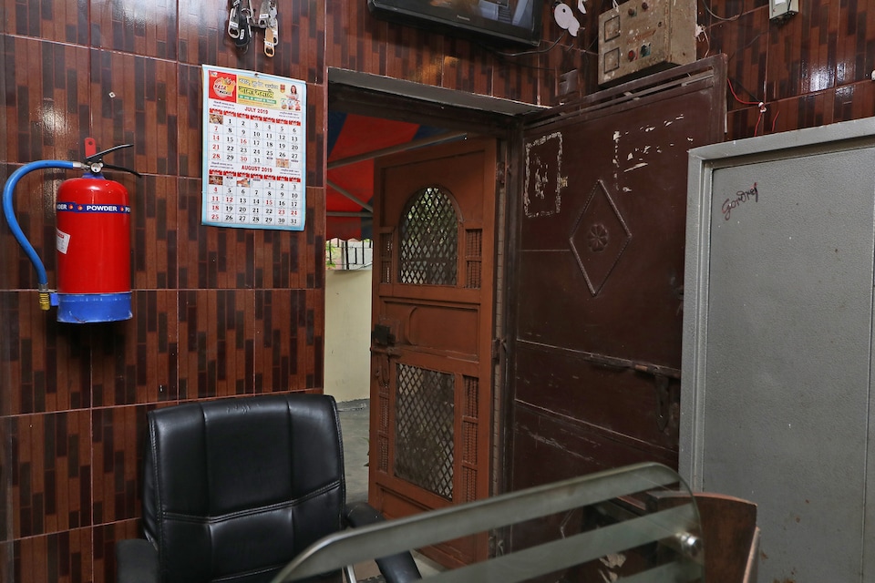 SPOT ON 43881 New Era Guest House, North Delhi, Delhi