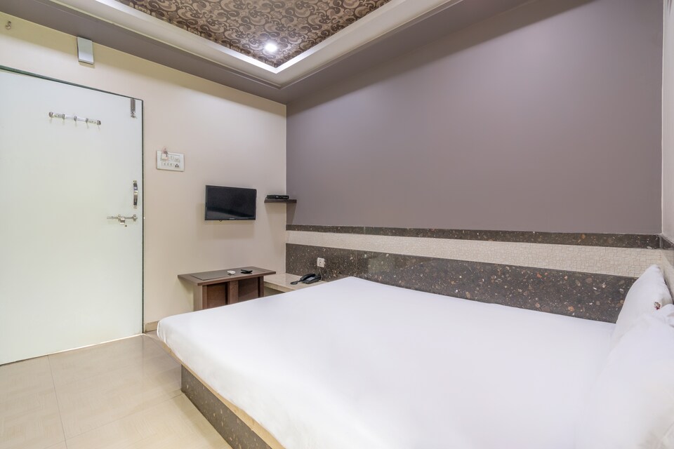 SPOT ON 43891 Vinayak Lodge, Solapur, Solapur