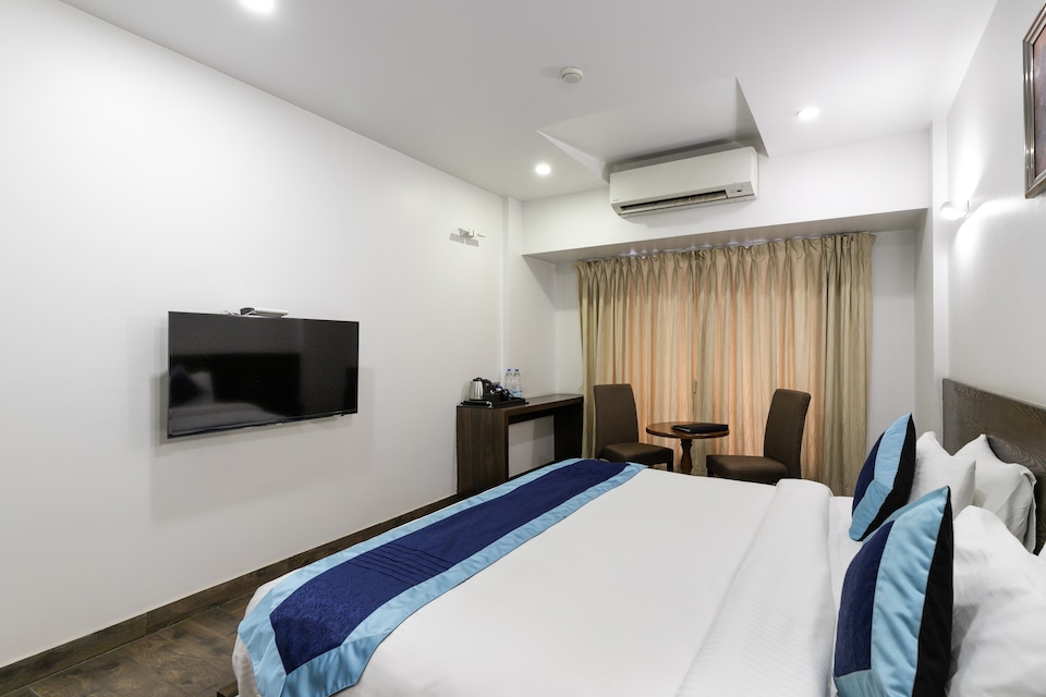 Palette - Silver Leaf, Vapi, Vapi