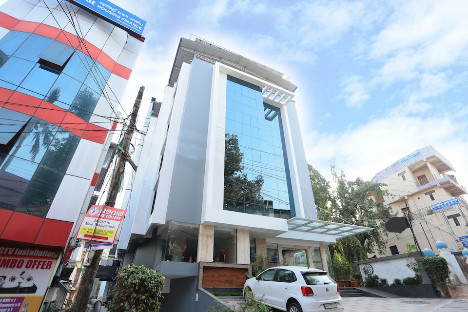 Capital O 43903 Swades My Home, M G Road Trivandrum, Trivandrum
