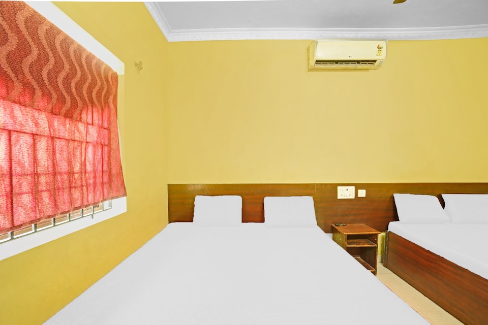 SPOT ON 43912 3star Guest House, Arumbakkam, Chennai
