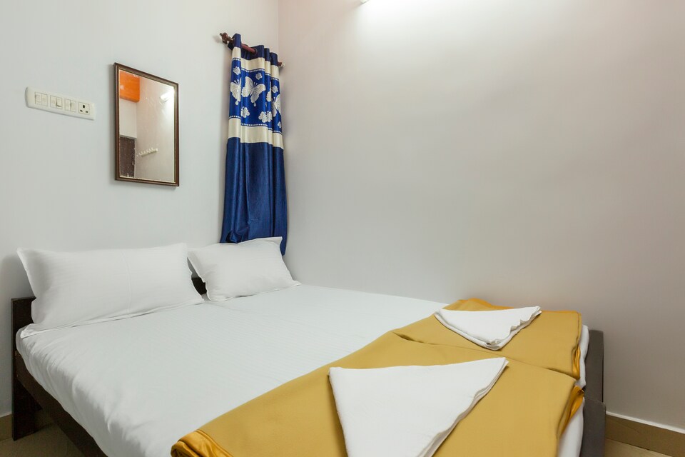 SPOT ON 43921 Metro Inn, Vadapalani Chennai, Chennai