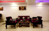 Hotel O Royal King