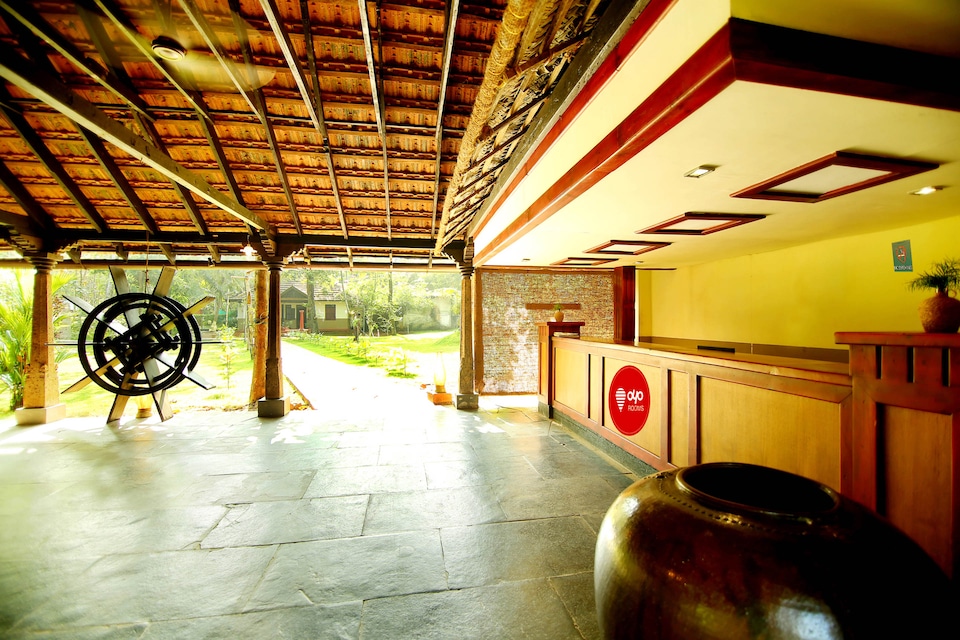 OYO 3945 MIR Hotels, Alappuzha Town Alappuzha, अलाप्पुझा