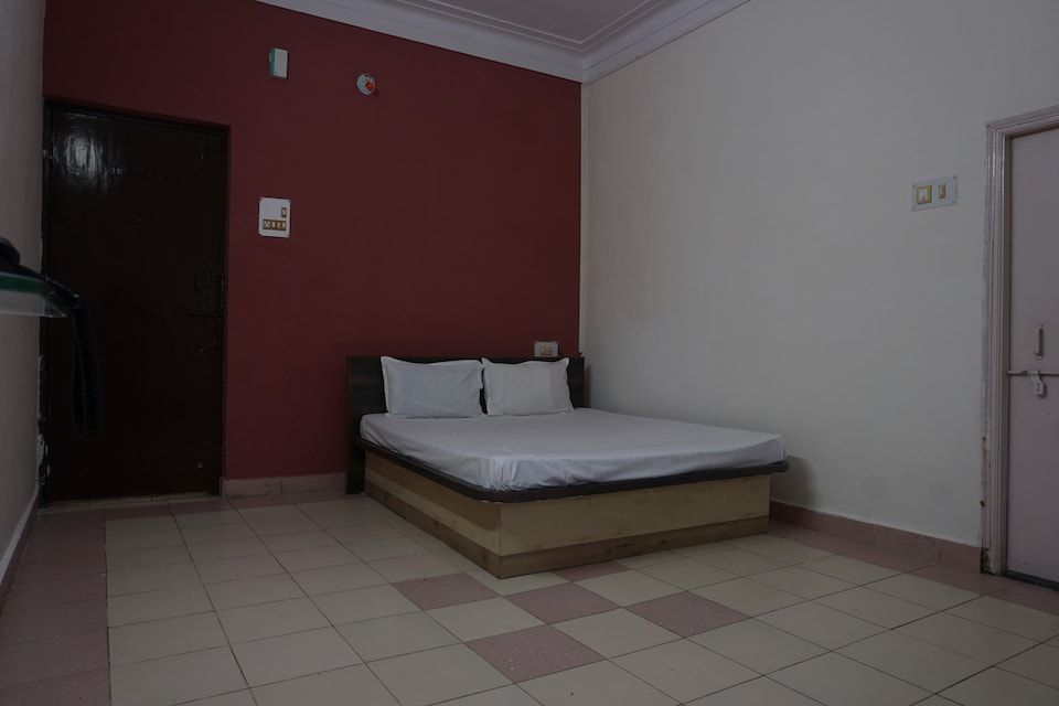 SPOT ON 43929 Hotel Royal Pingara, Khadakwasla Pune, Pune