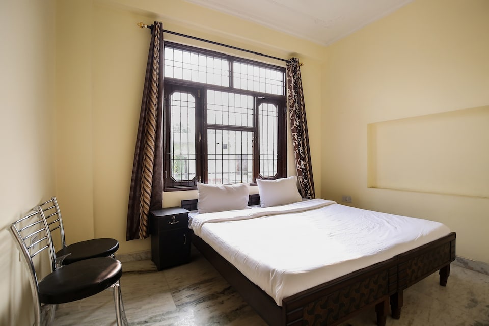 SPOT ON 43930 Hotel Yuvraj Plaza, Chandigarh, Chandigarh