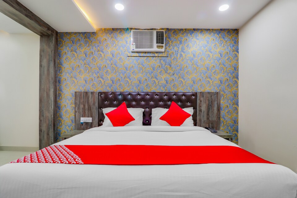 OYO 43931 Hotel Raj Palace, Azamgarh, Azamgarh