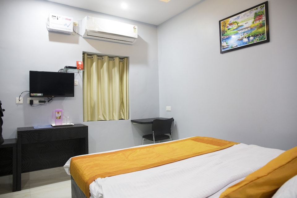 OYO 3946 Club House, Railway Station Bhubneshwar, Bhubaneswar