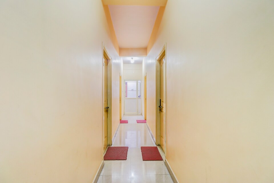 SPOT ON 43943 SS Comforts, BTM Madiwala Bangalore-II, Bangalore