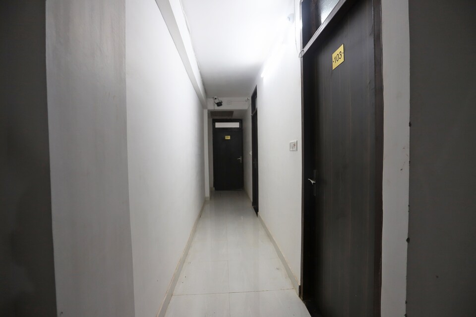OYO 43945 Hotel Stay Inn Guest House, Padav, Gwalior