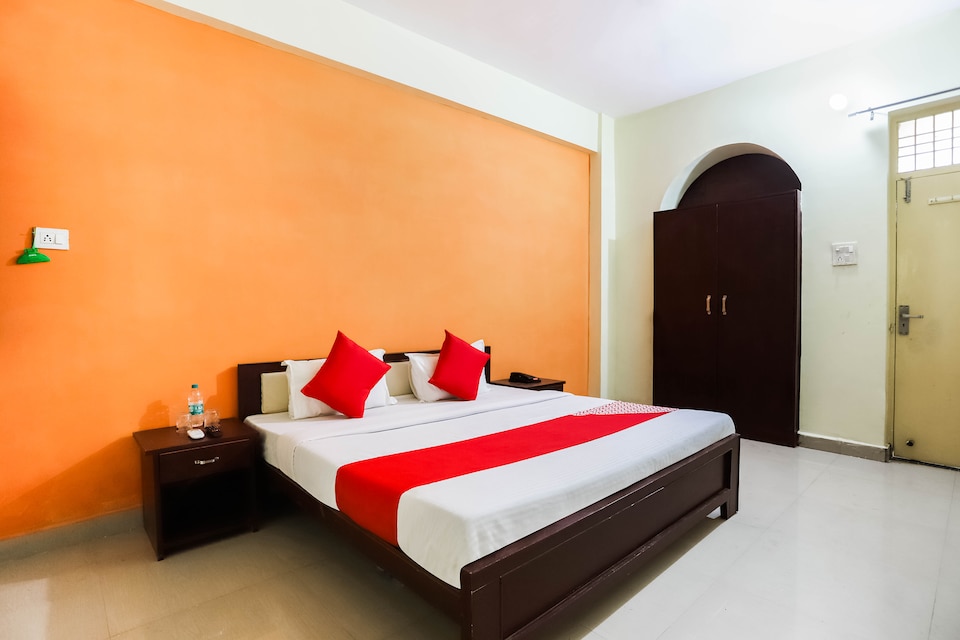 OYO 43958 The Imperial Hotel, Gwalior, Gwalior