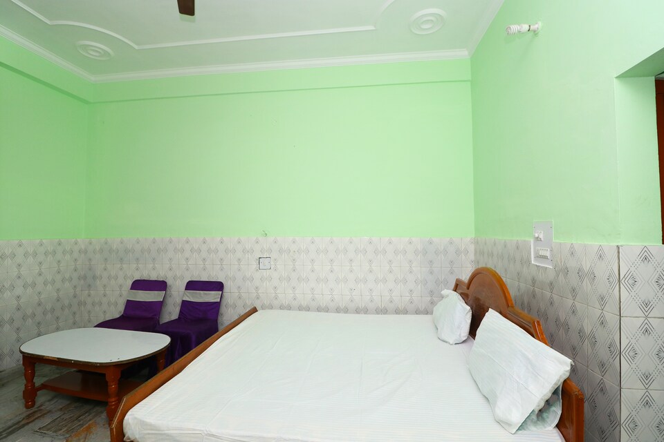 OYO 43963 Gourav Hotel, Dharamshala, Dharamshala