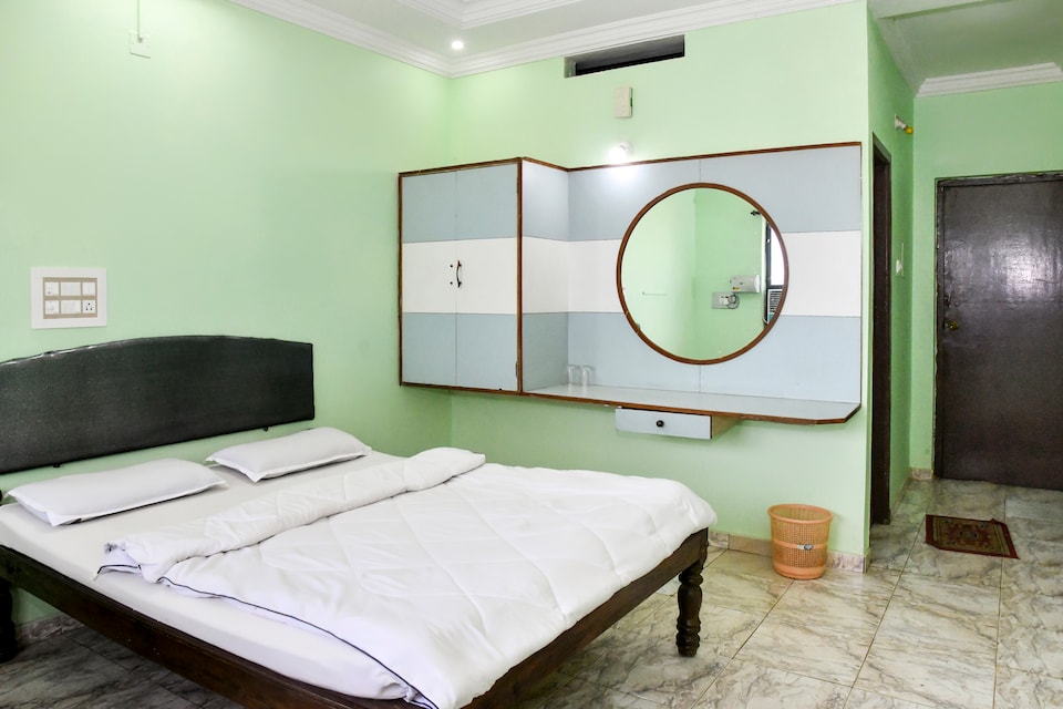 SPOT ON 43993 Savi Sagar Boarding & Lodging, Kundapur, Kundapur