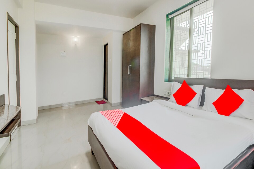 SPOT ON 44009 Hotel Radiant Resort, Mumbai- Kalyan-Bhiwandi- Badalapur, Mumbai