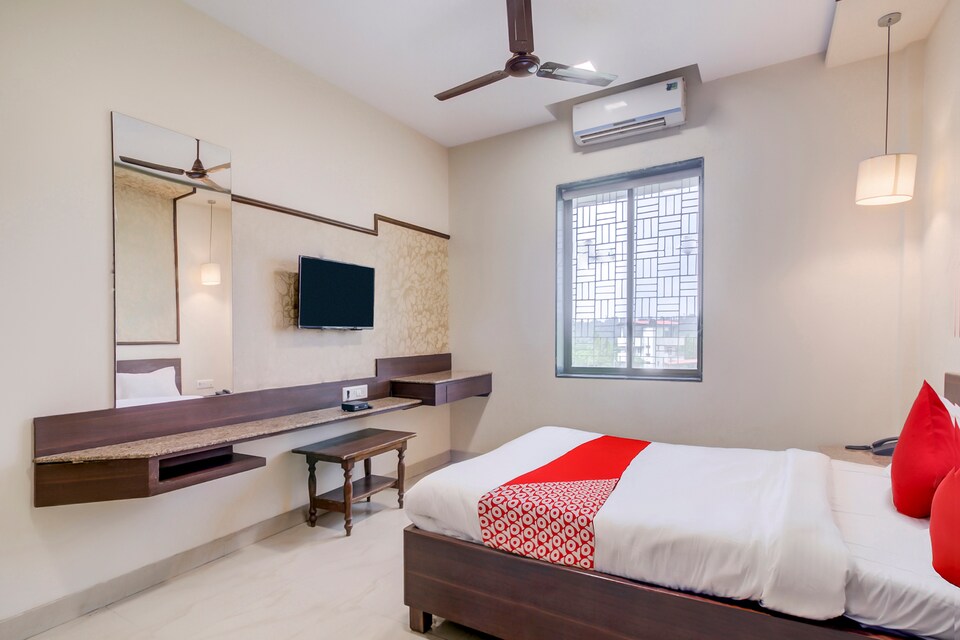 SPOT ON 44009 Hotel Radiant Resort, Mumbai- Kalyan-Bhiwandi- Badalapur, Mumbai