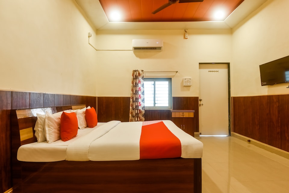 OYO Flagship 44010 Ananda Inn, Mumbai-Kalyan-Bhiwandi- Badalapur, Mumbai