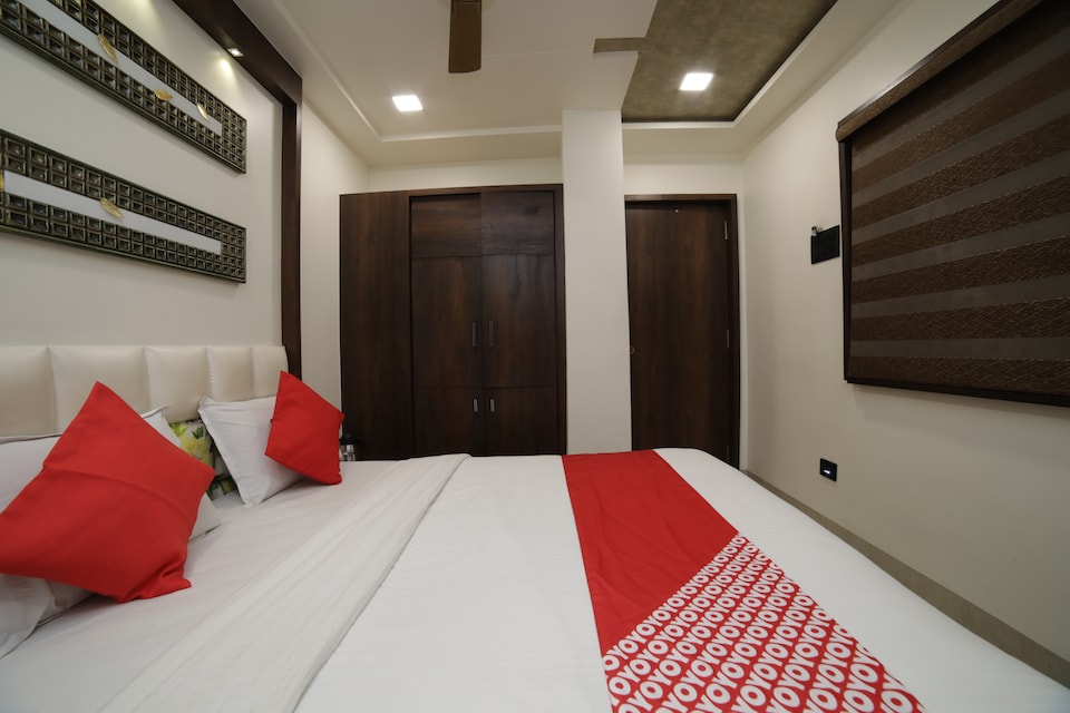 OYO 44012 RK Emperial, Amravati, Amravati