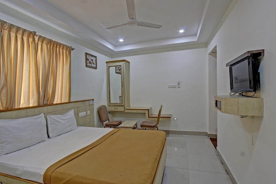 SPOT ON 44022 Hotel National Lodge , Pudukkottai, Trichy