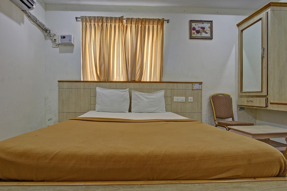 SPOT ON 44022 Hotel National Lodge , Pudukkottai, Trichy