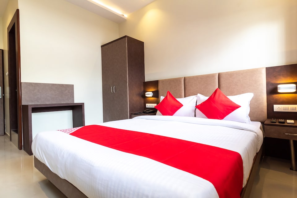 OYO 44023 Hotel West Inn, Mumbai International Airport, Mumbai