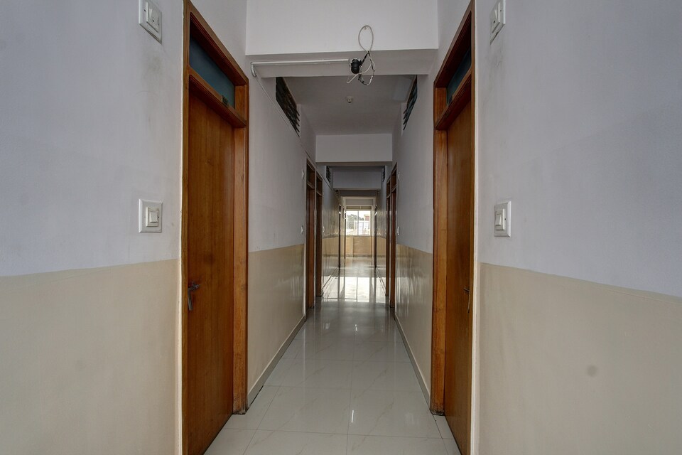 SPOT ON 44027 Hotel Subhadra Comforts, Shimoga Bangalore, Bangalore