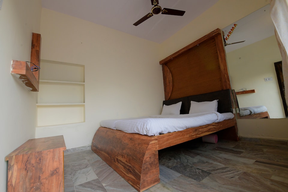 OYO 44046 Karma Palace, Pushkar, Pushkar