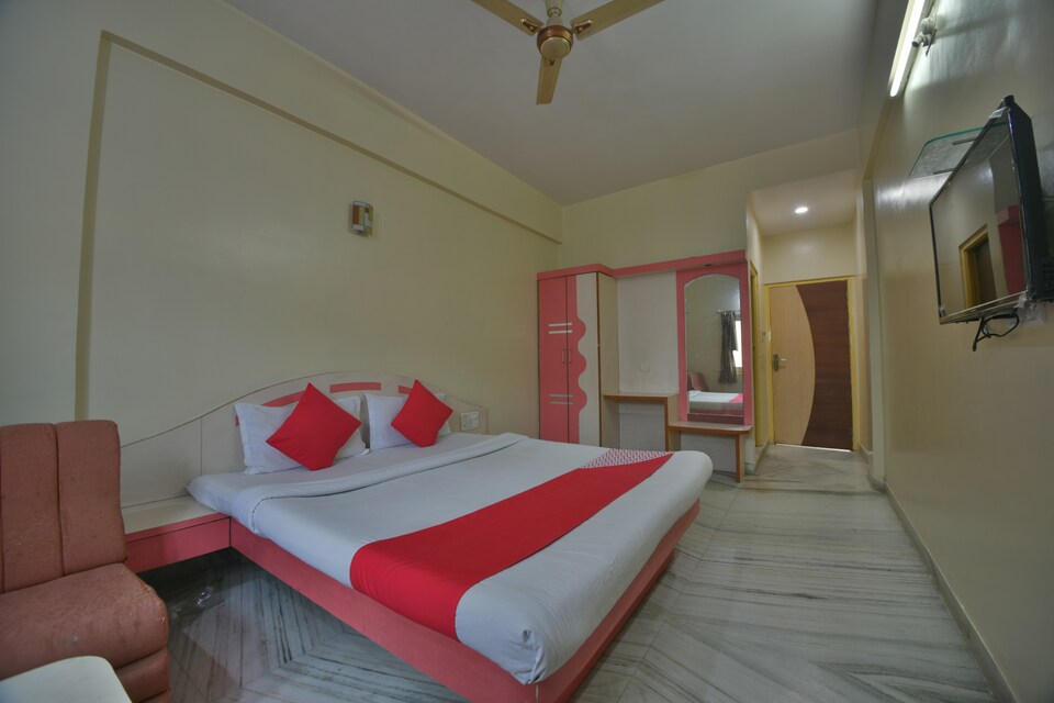  OYO 44057 Pie Stay Shahi Palace Hotel, Nathdwara, Nathdwara