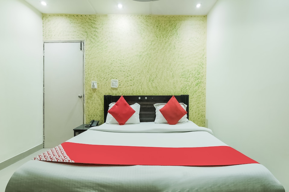 OYO 44081 Hotel Royal Holidays, Karol Bagh Delhi, Delhi