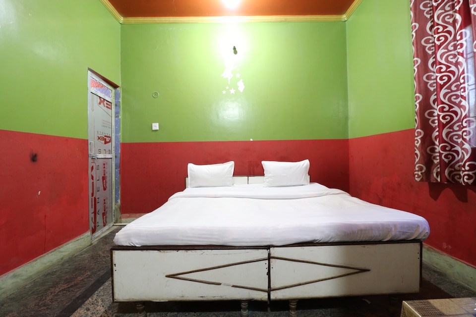 OYO 44090 Hotel Classic Residency, Mumbai International Airport, Mumbai