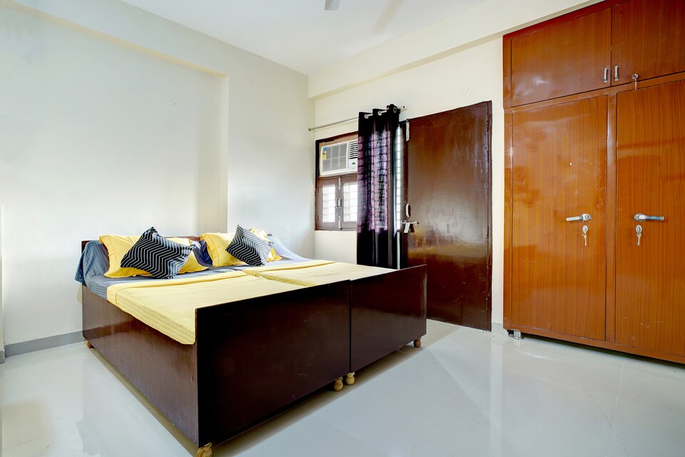 OYO LIFE GRG1529 Golf Course Rd, Huda 2 Gurgaon, Gurgaon