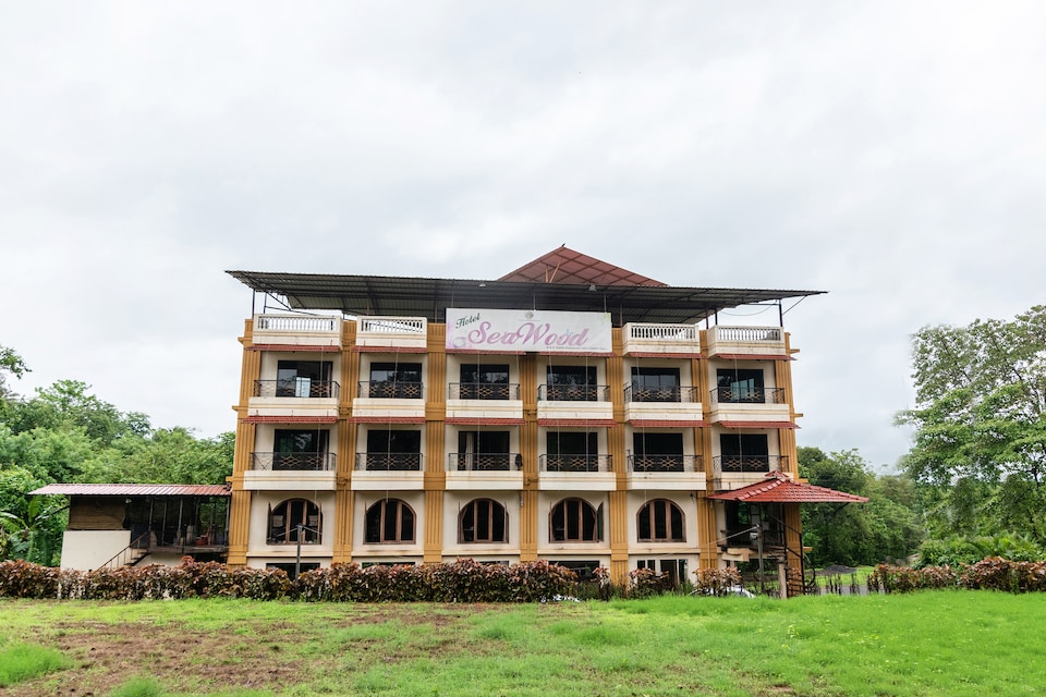 OYO 44109 Hotel Sea Wood, Dapoli, Dapoli