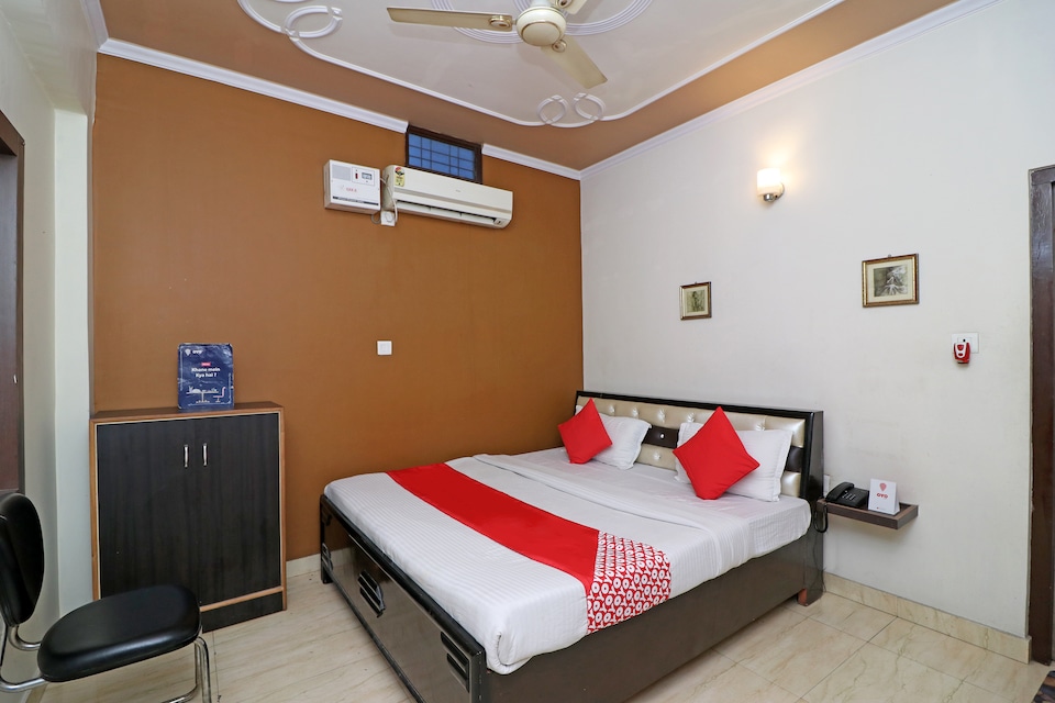 OYO 3956 Home Stay Punjabi Handi, Avas Vikas, Rudrapur