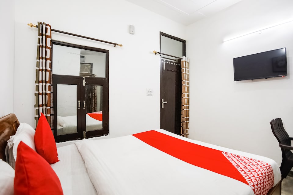 HOTEL O DEVI PALACE INN, Old Gurgaon, Gurgaon