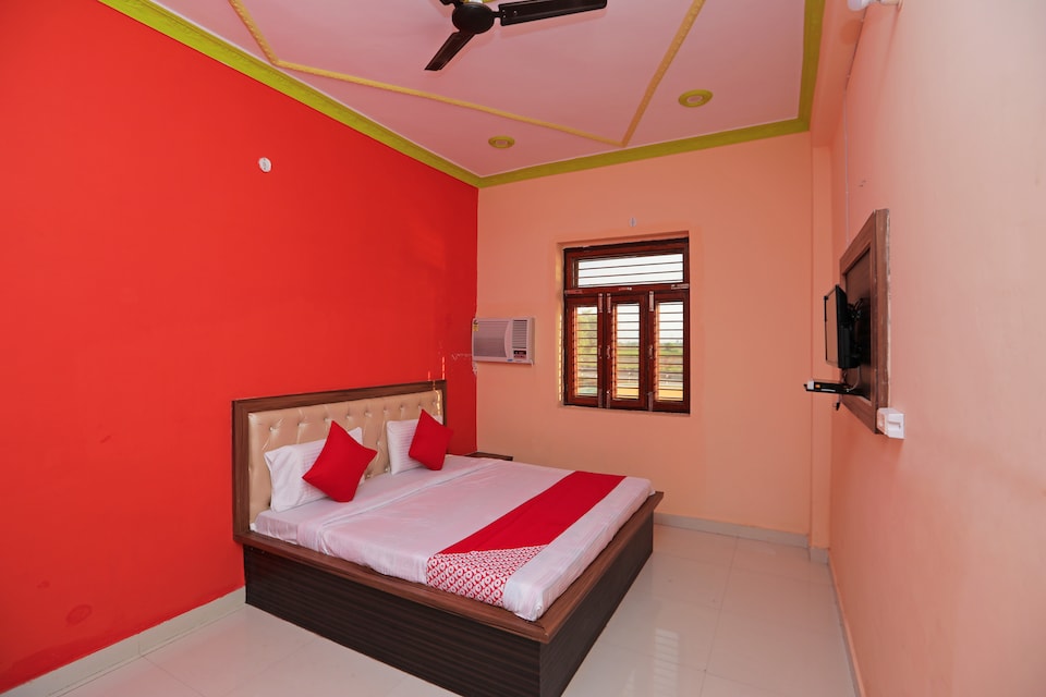 OYO 44134 Hotel Radhika Resort , Corporate Complex, Agra