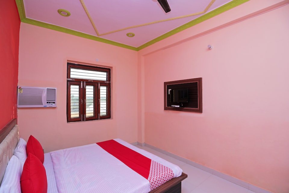 OYO 44134 Hotel Radhika Resort , Corporate Complex, Agra