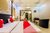 OYO Rk Residency Near Pacific Mall Tagore Garden