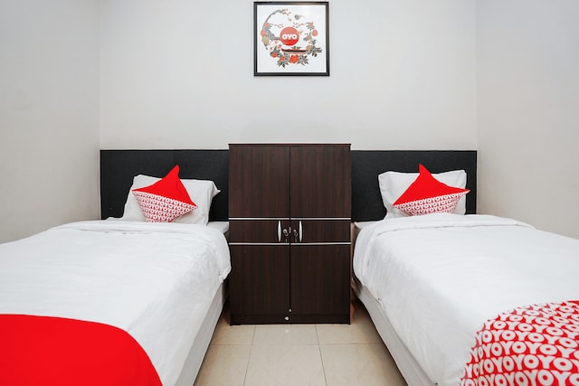 Capital O 1086 2oscar